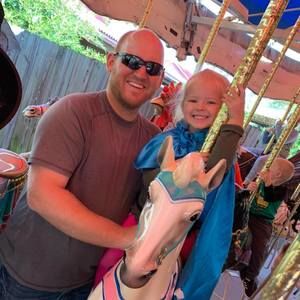 Meet your Posher, Thomas